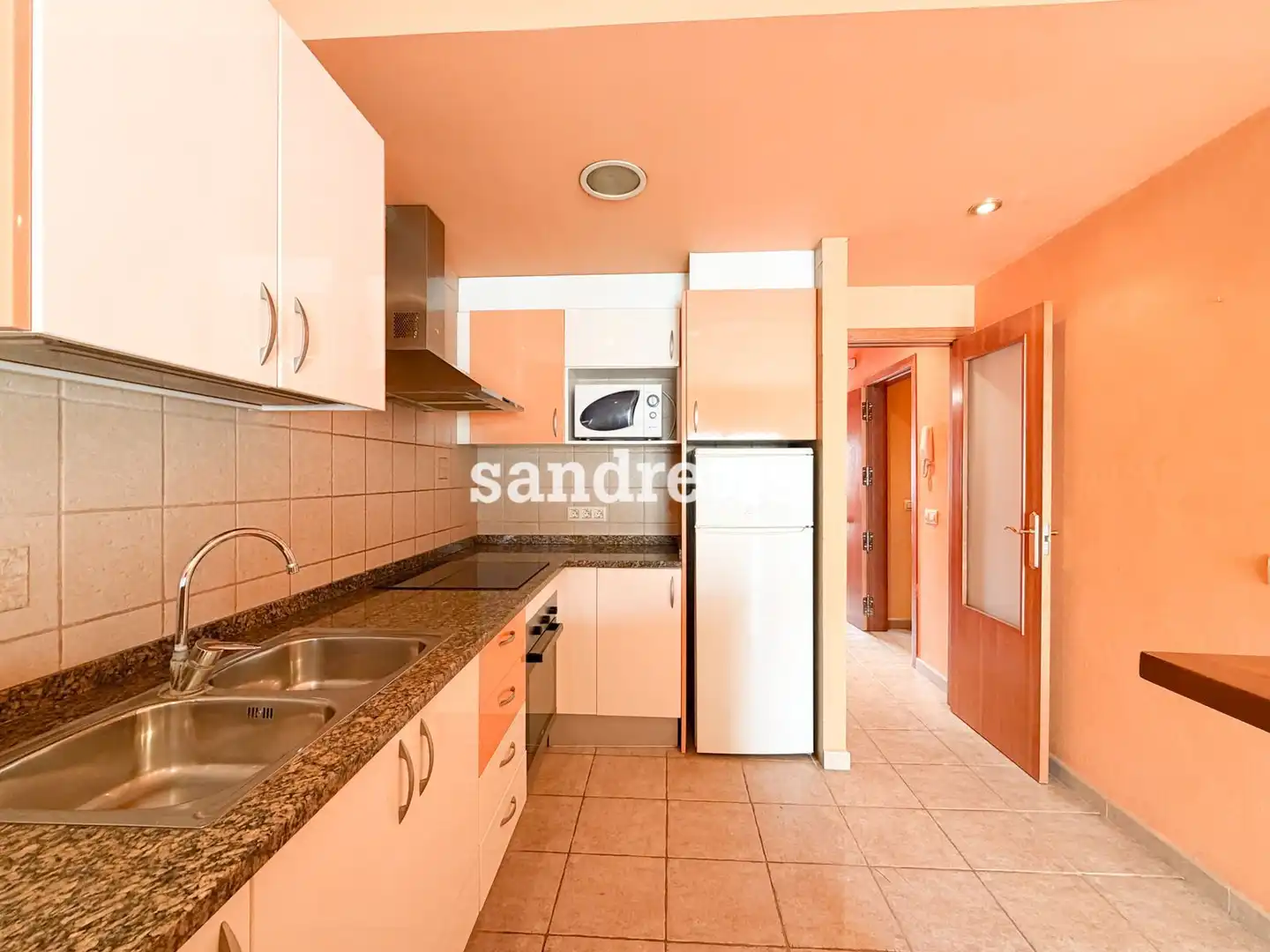 Cocina de Piso en venta en Sant Pere Pescador con Calefacción y Amueblado