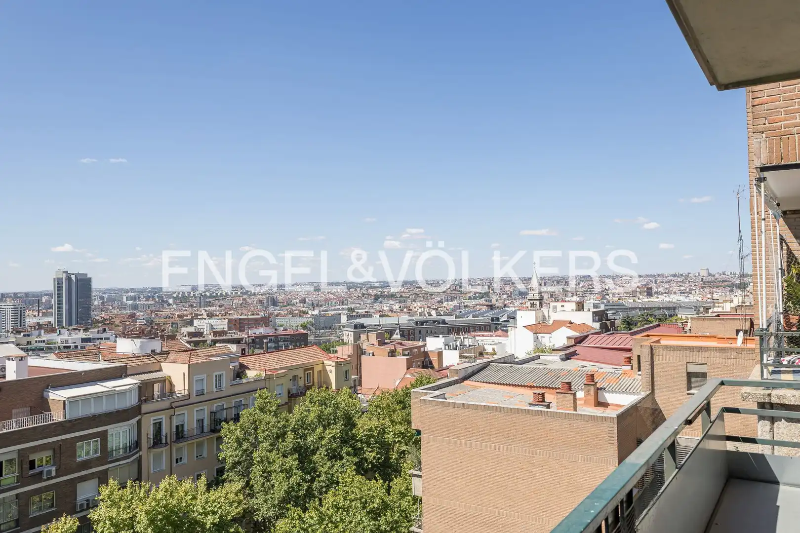 Exterior view of Flat for sale in Madrid  with Air Conditioner, Heating and Terrace