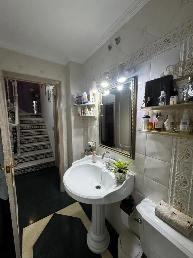 Baño de Casa o chalet en venta en Dos Hermanas con Aire acondicionado, Terraza y Trastero