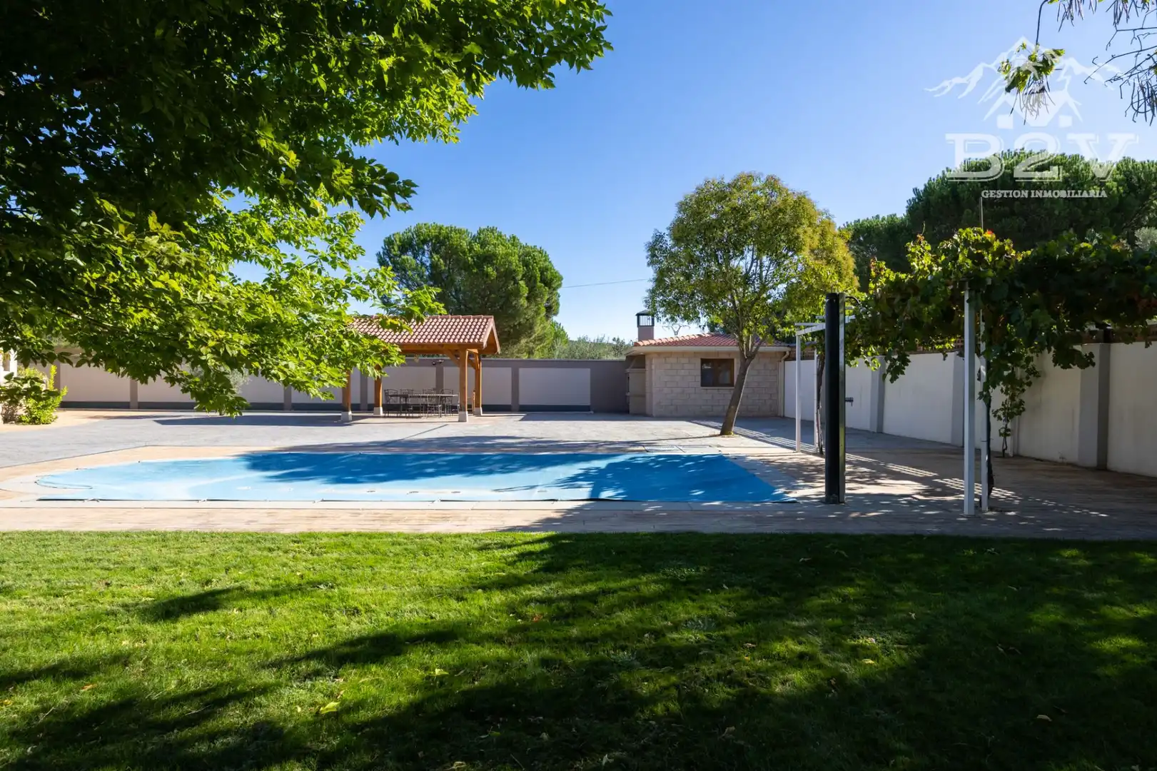 Swimming pool of Houses for sale in Navalafuente  with Air Conditioner, Heating and Private garden