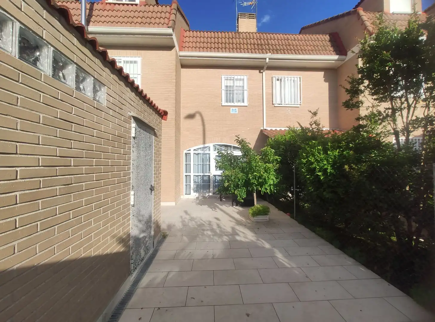 Exterior view of Houses for sale in Ugena  with Air Conditioner, Heating and Private garden