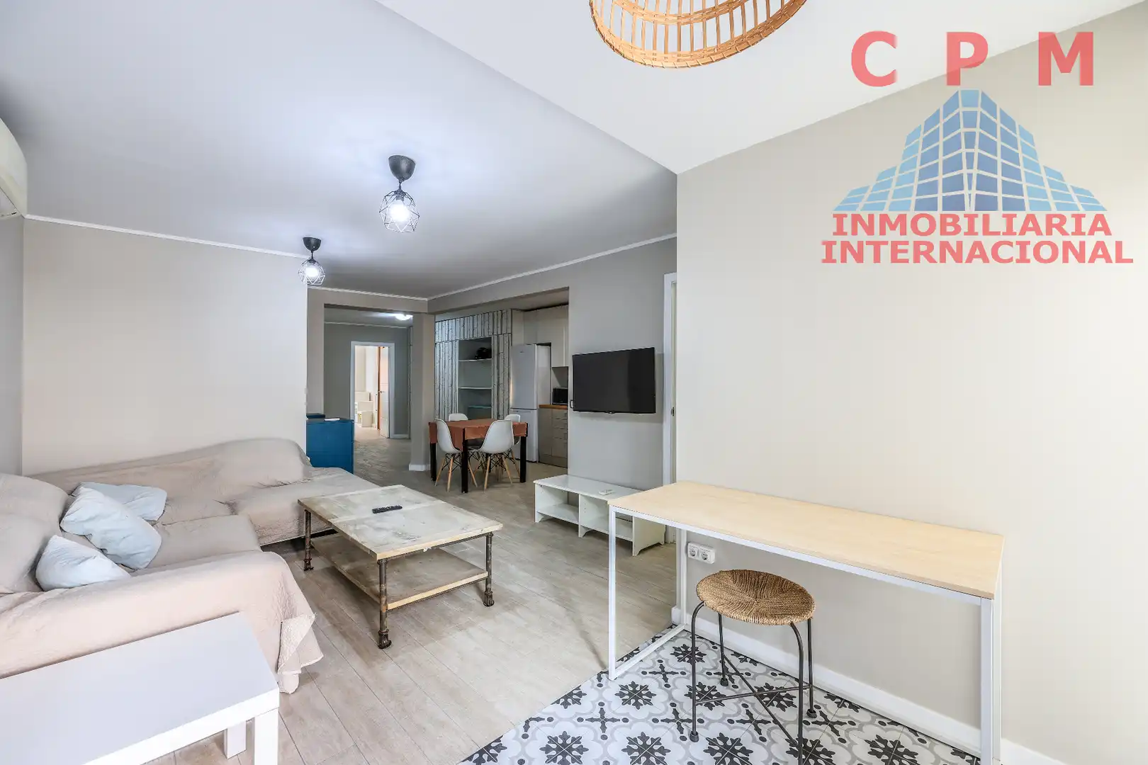 Living room of Flat for rent in Madrid  with Air Conditioner, Heating and Parquet flooring