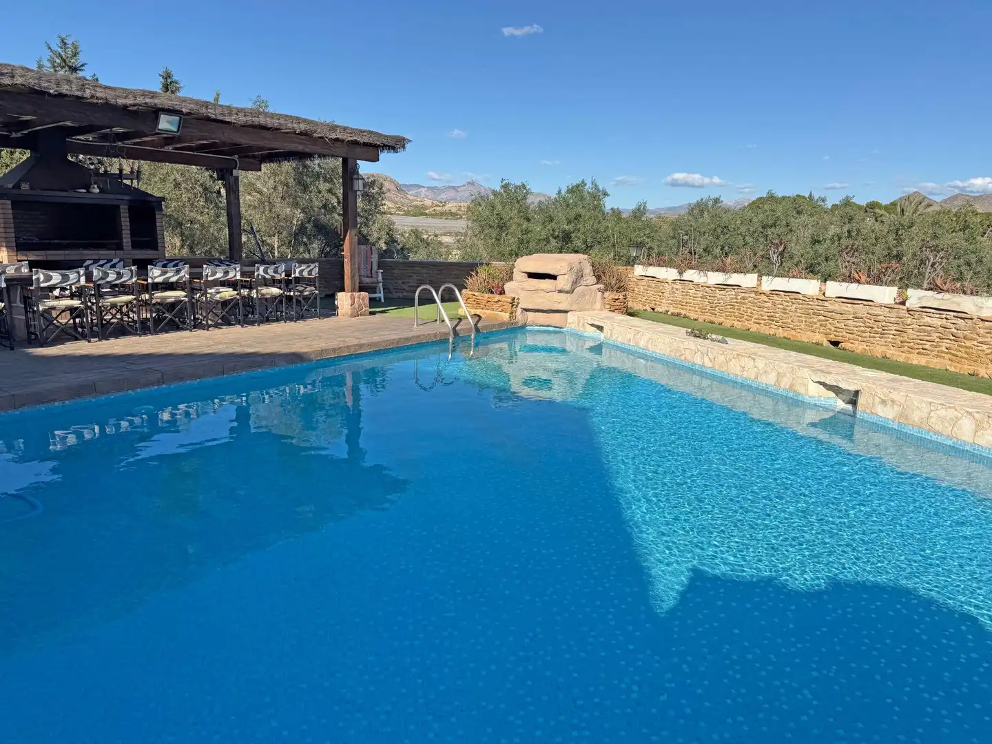 Piscina de Casa o chalet en venta en Alicante / Alacant con Jardín privado y Piscina comunitaria