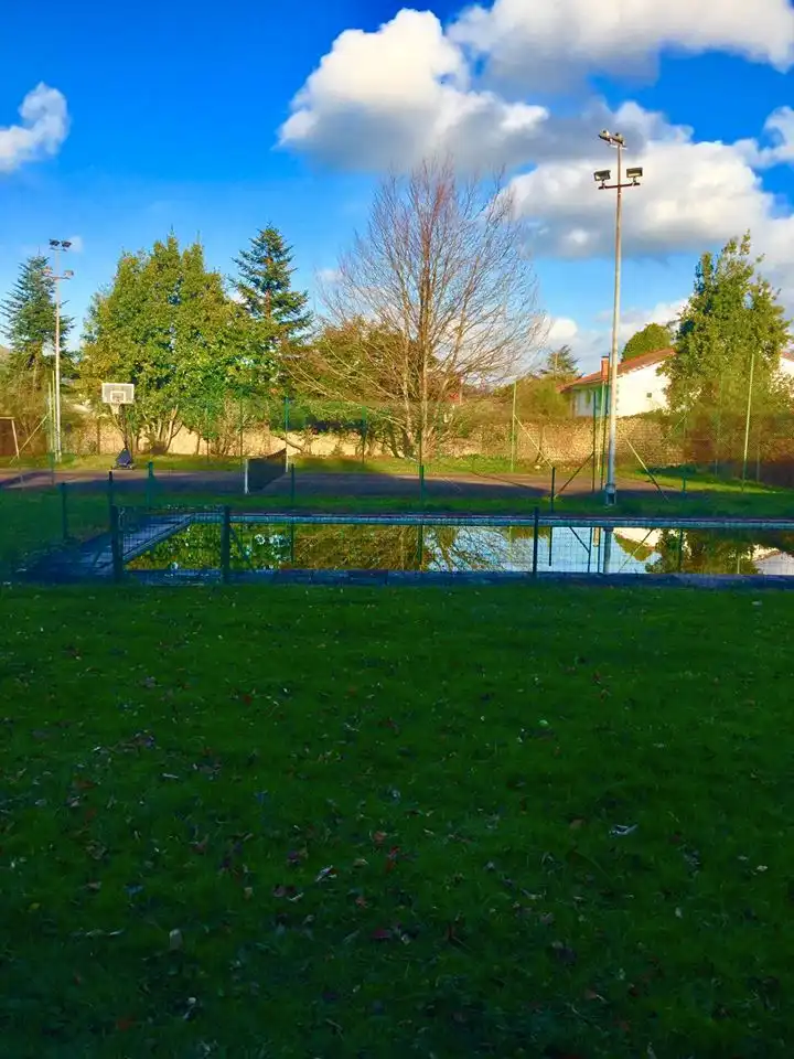 Piscina de Casa o xalet en venda en Reocín amb Calefacció, Parquet i Terrassa