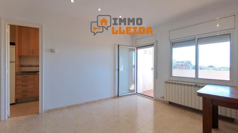 Foto 3 de Casa adosada en venta en La Portella, 27, Albesa, Lleida