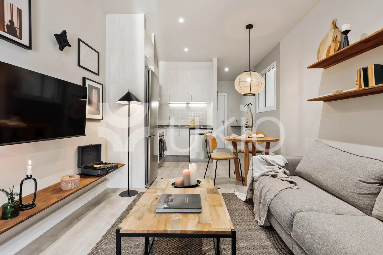 Study for rent in Carrer del Comte Borrell, La Nova Esquerra de l'Eixample