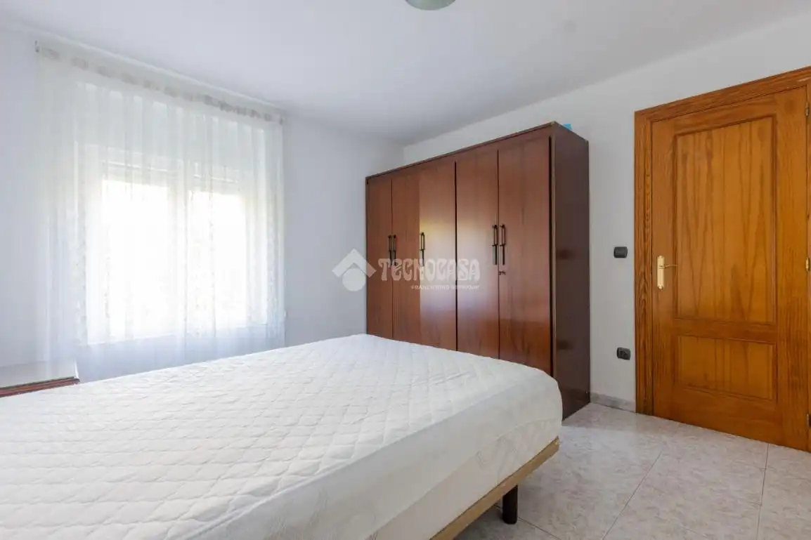 Schlafzimmer von Wohnung zur Miete in Garrido