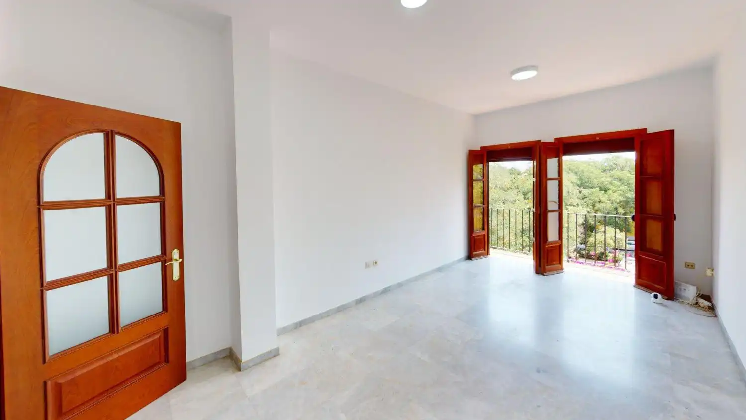 Wohnung zur Miete in Sevilla mit Klimaanlage, Heizung und Balkon