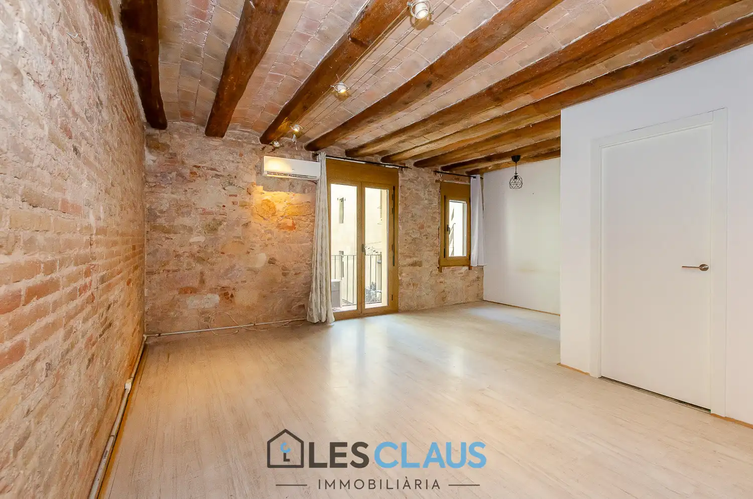 Loft avec terrasse à vendre à Carrer de les Carretes 25
