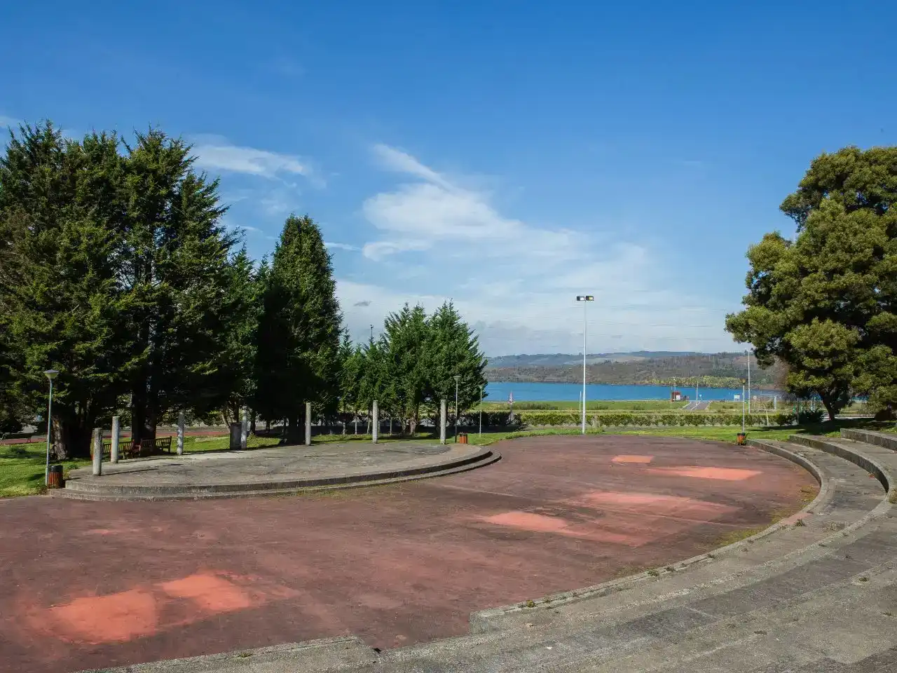 Vista exterior de Pis en venda en As Pontes de García Rodríguez  amb Jardí privat