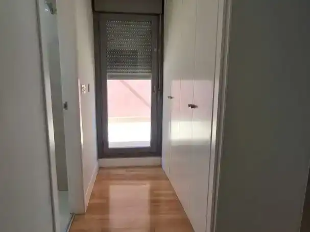 Wohnung zur Miete in  Madrid Capital mit Klimaanlage und Schwimmbad