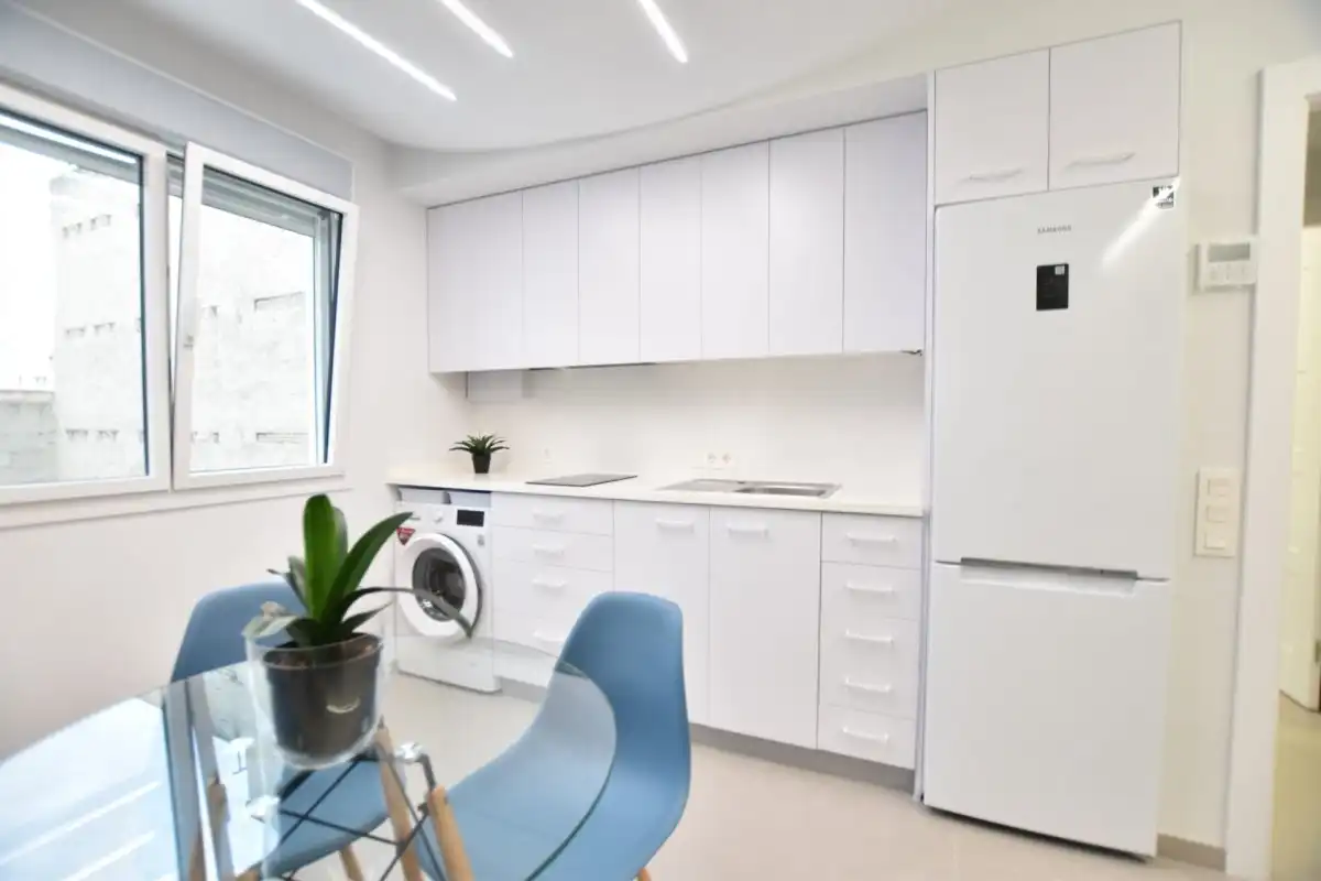 Apartments for rent in Avenida de la constitucion, Pajaritos
