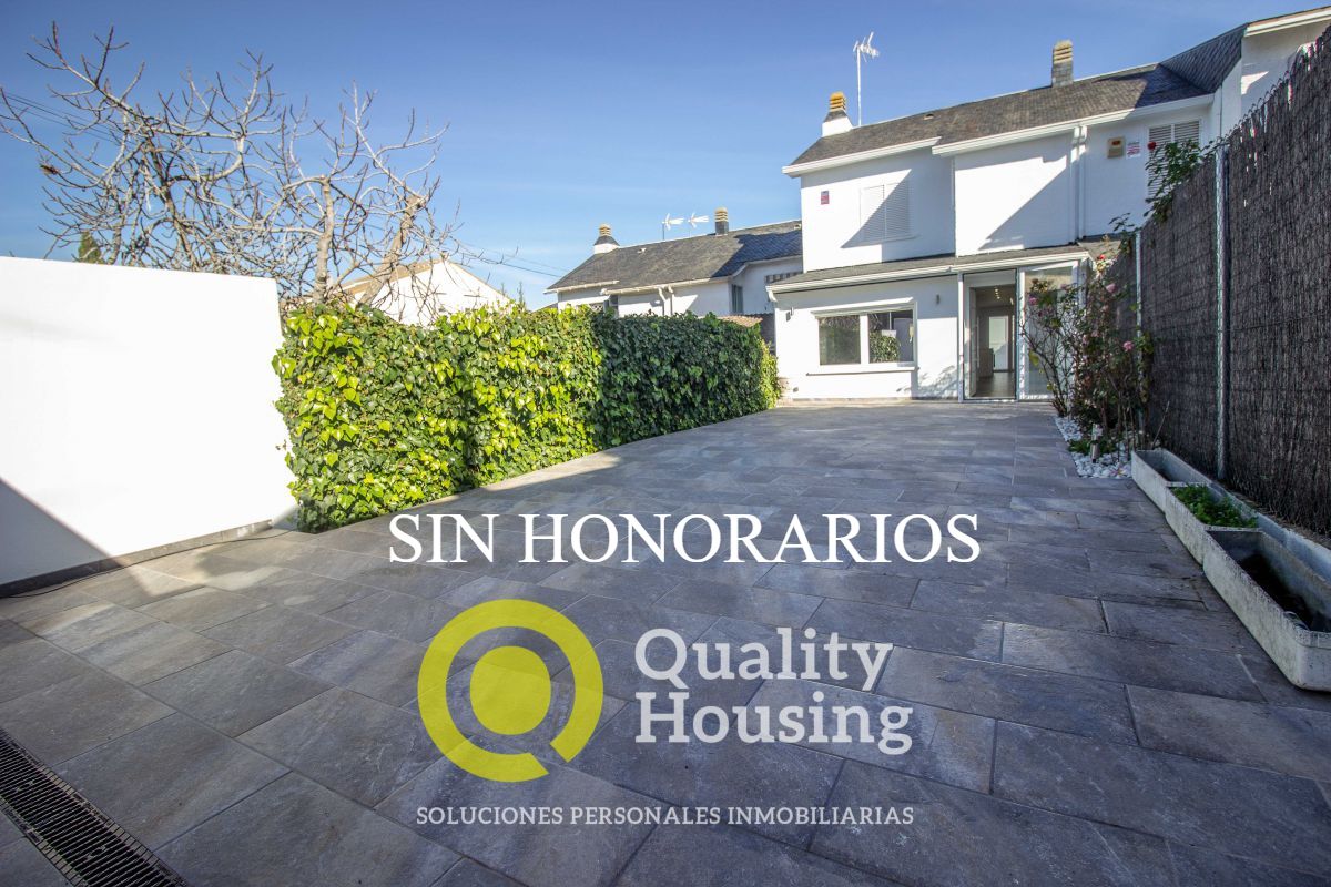 Vista exterior de Casa adosada de lloguer en Pozuelo de Alarcón amb Aire condicionat, Calefacció i Terrassa