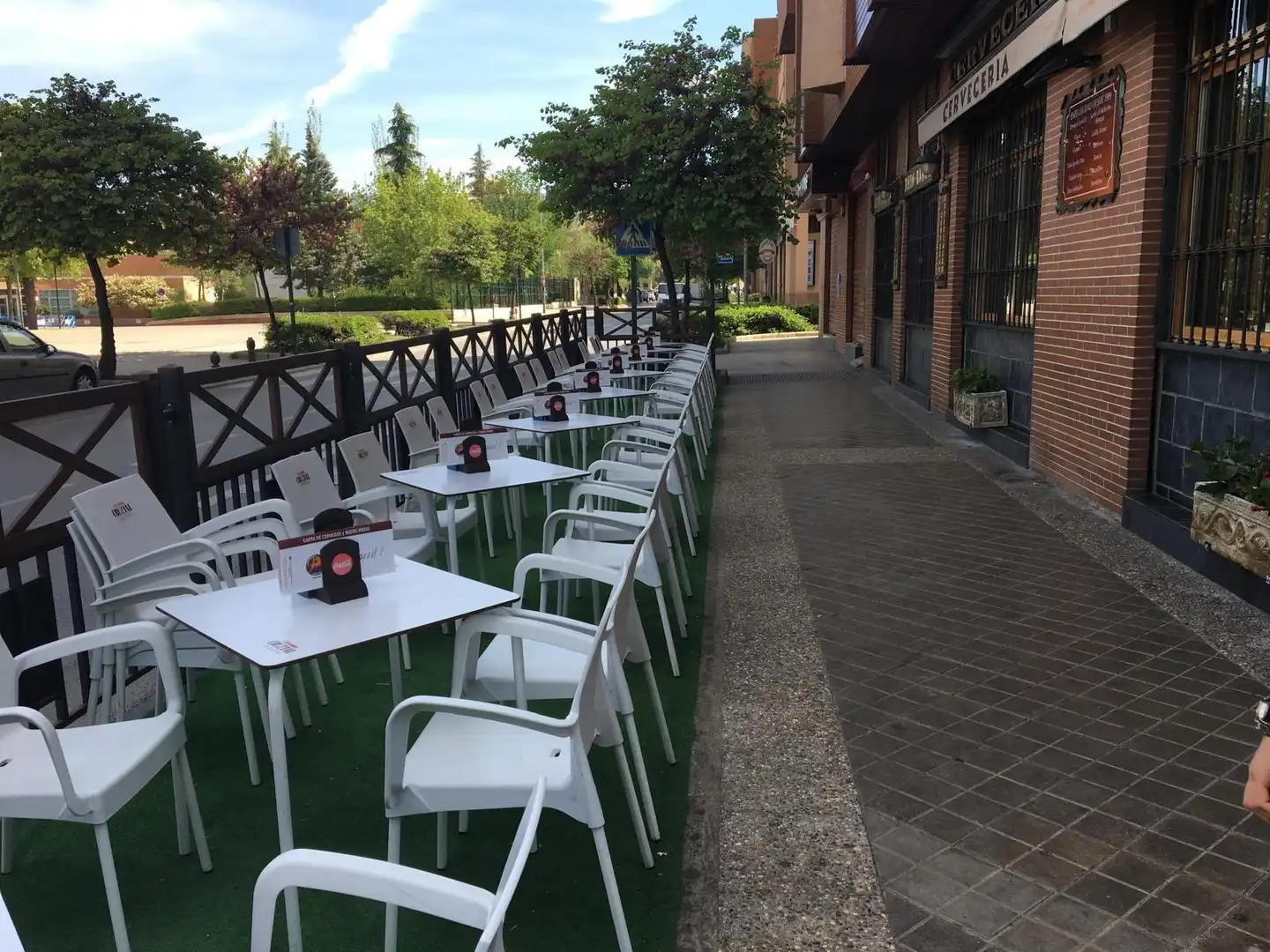 Terraza de Local de alquiler en Granada con Aire acondicionado