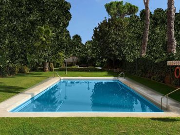 Appartamento con piscina in vendita a Avinguda de Fenals 40