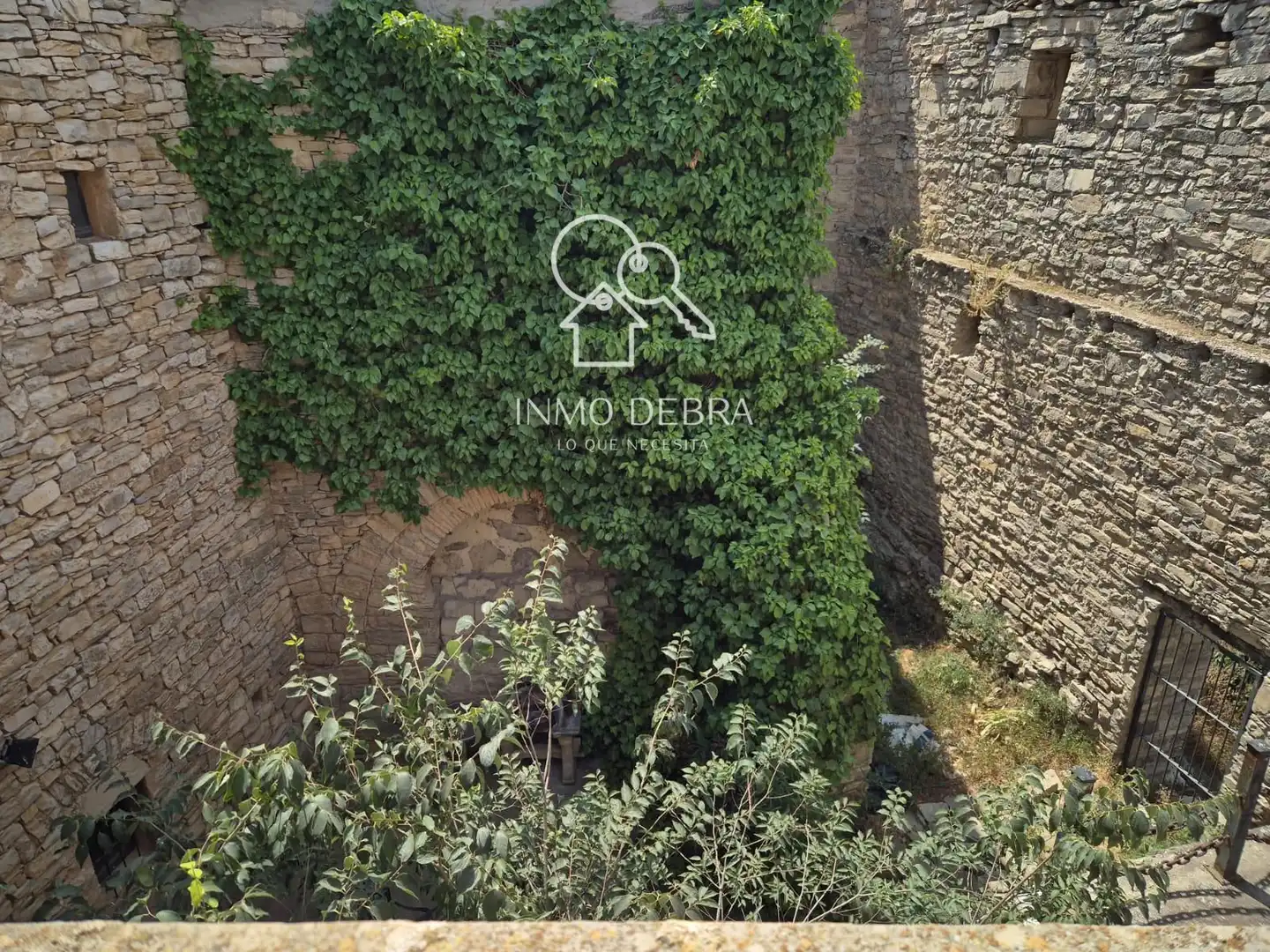 Casa o xalet en venda en Conesa amb Calefacció, Traster i Moblat