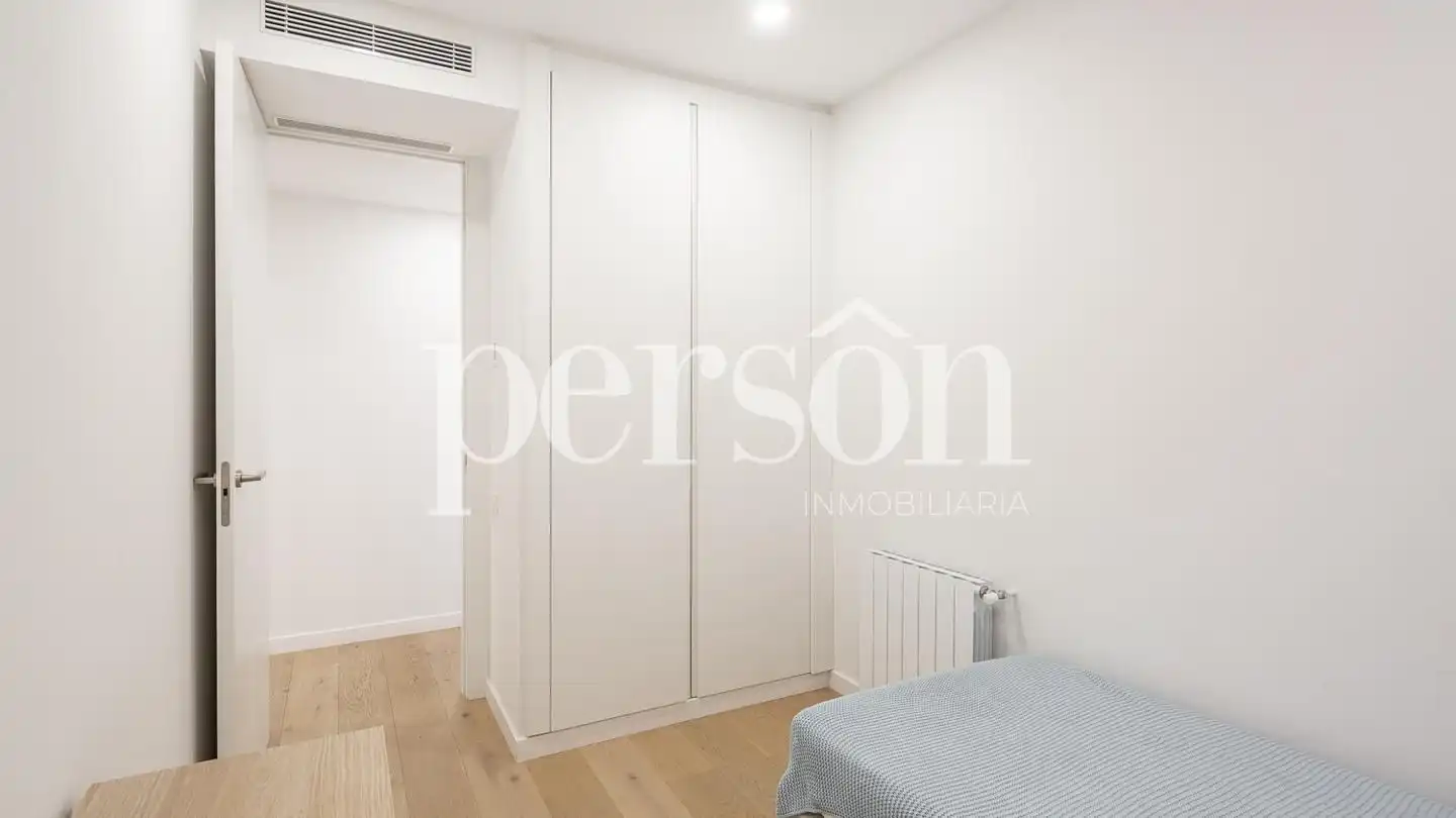 Habitación de Piso de alquiler en Valencia con Aire acondicionado, Terraza y Amueblado