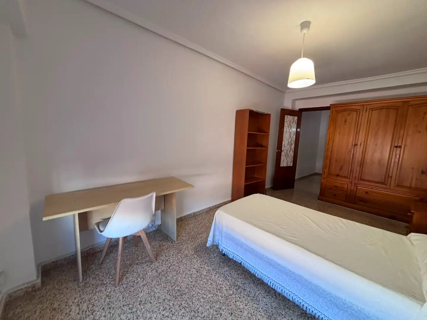 Schlafzimmer von Wohnung zur Miete in Burjassot mit Klimaanlage, Möbliert und Ofen