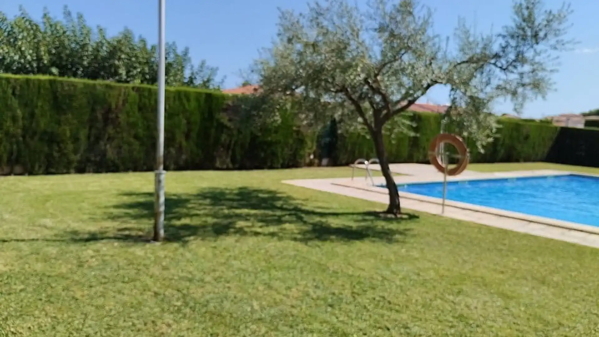 Piscina de Casa adosada en venta en Mont-roig del Camp con Aire acondicionado, Calefacción y Jardín privado