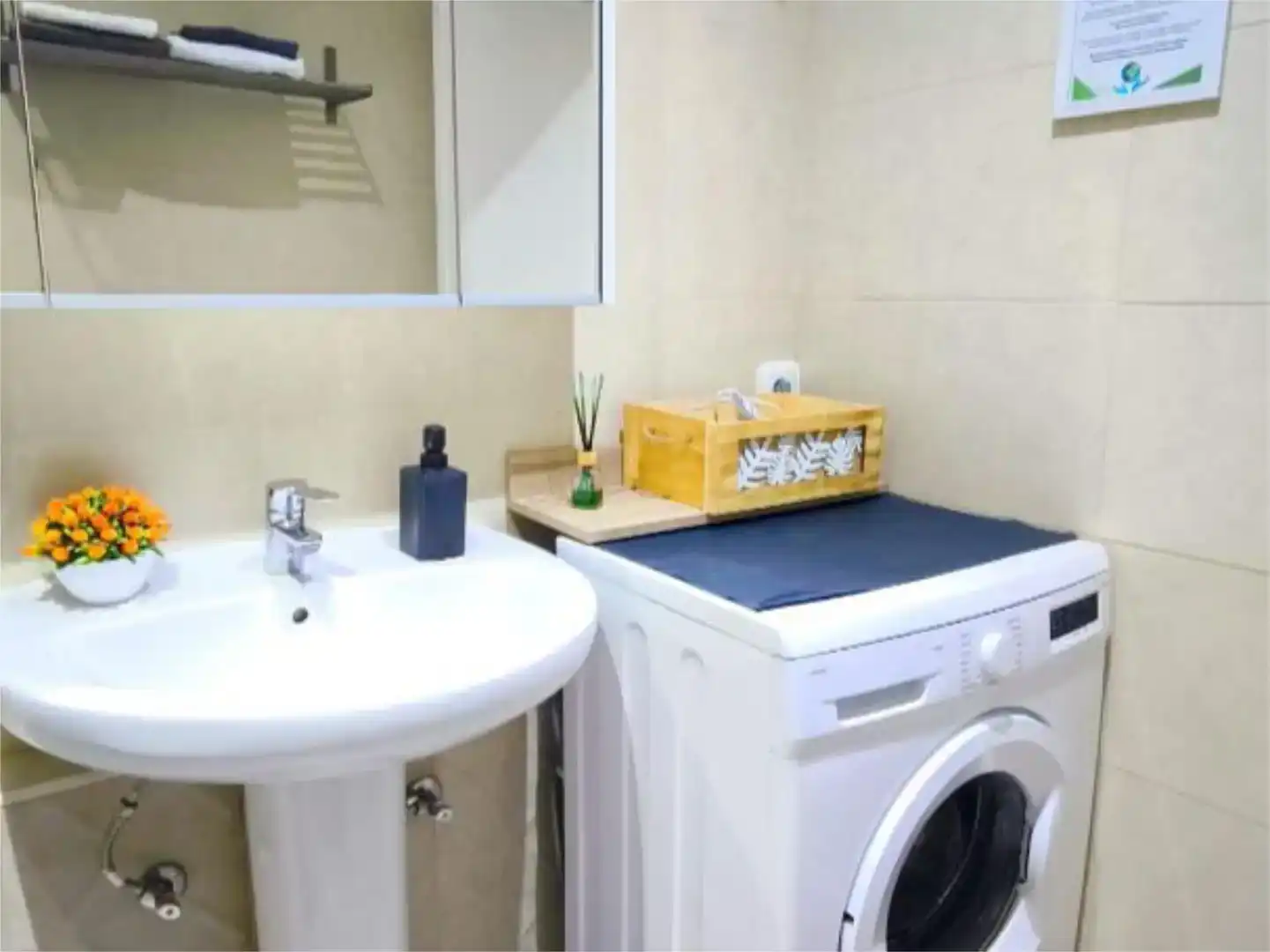 Bathroom of Study for rent in Alicante / Alacant  with Air Conditioner, Storage room and Furnished