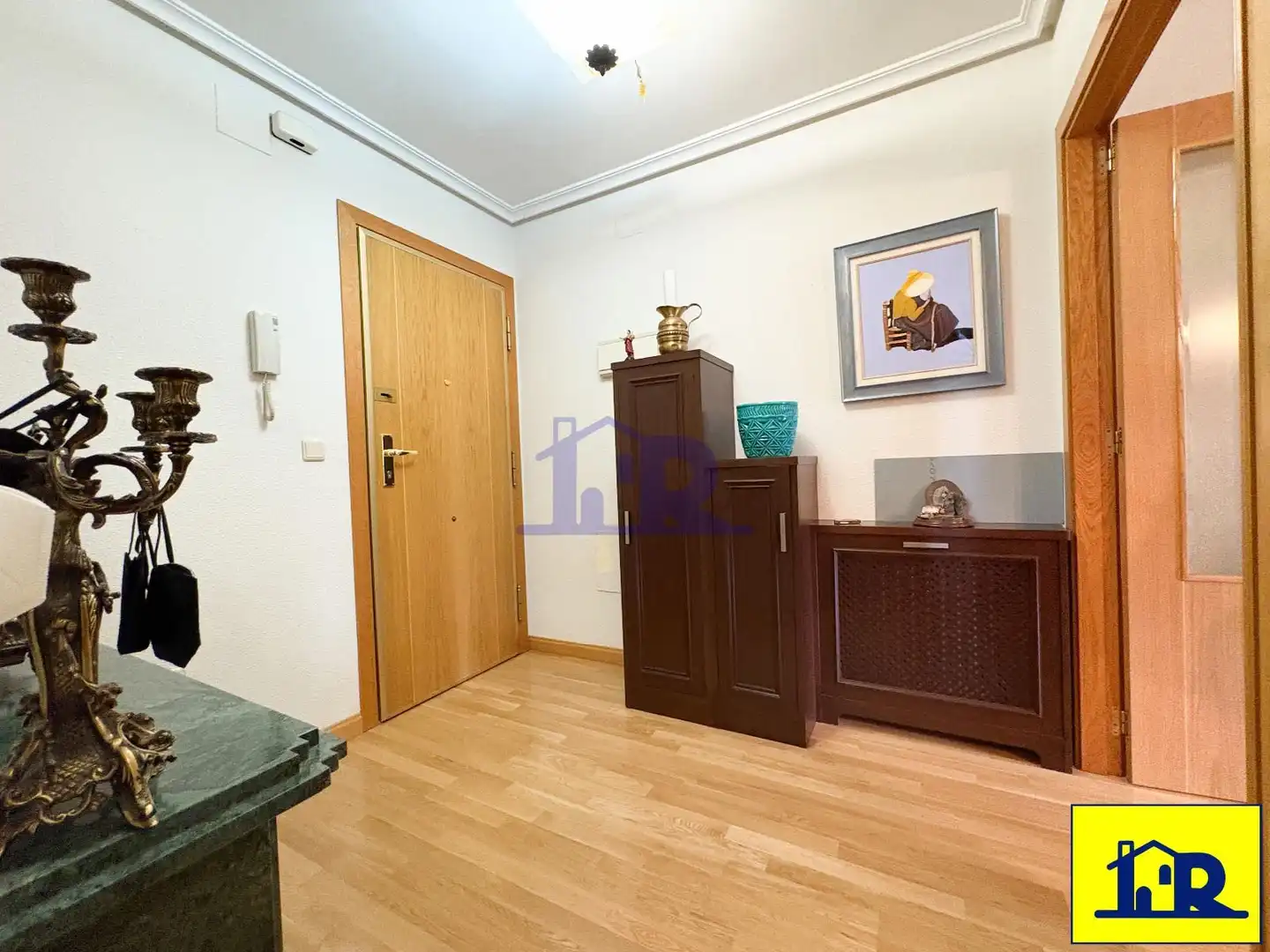 Piso en venta en Cuenca con Calefacción, Trastero y Piscina