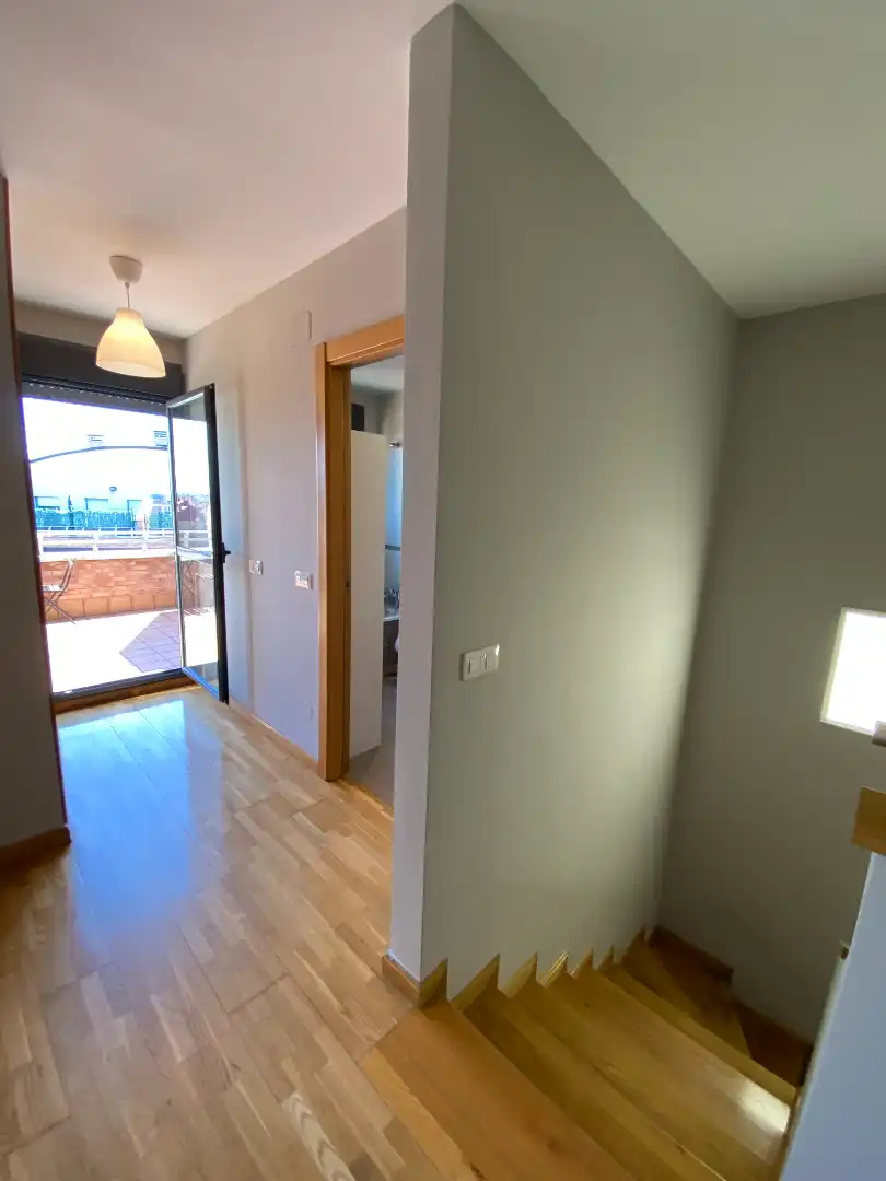 Dúplex en venda en Oviedo  amb Calefacció i Terrassa