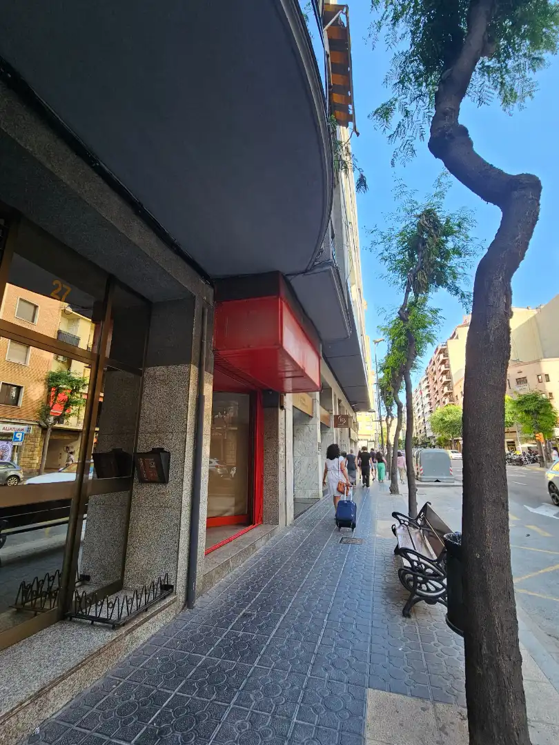 Local comercial en alquiler en Avinguda de Prat de la Riba 27, imagen 25