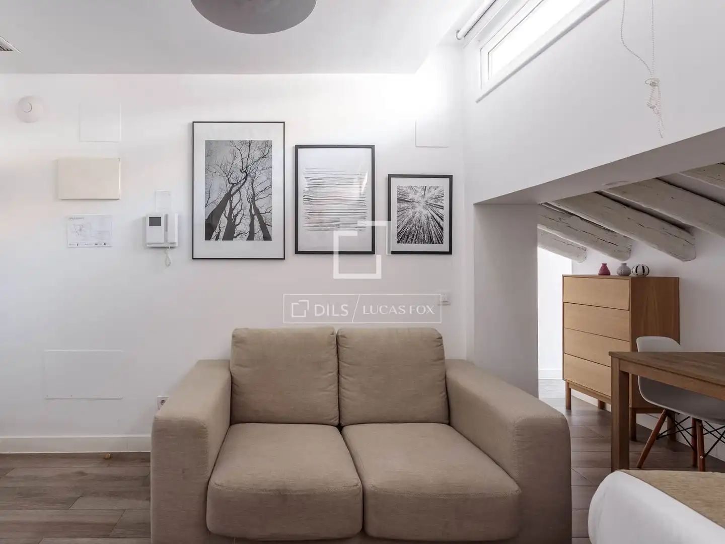 Sala de estar de Piso de alquiler en Pozuelo de Alarcón con Aire acondicionado y Amueblado