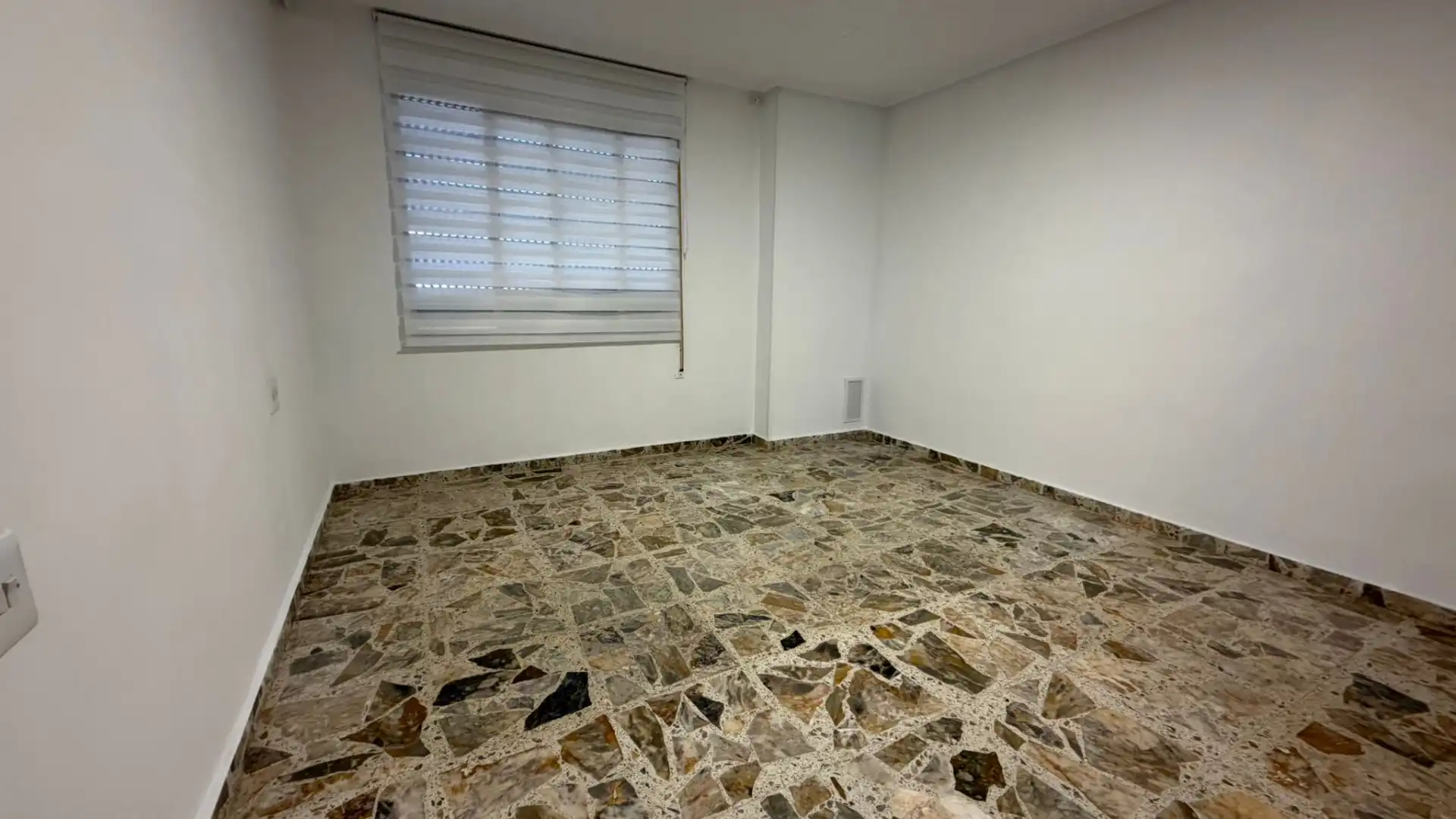 Casa adosada de lloguer en Alpartir amb Calefacció, Forn i Rentadora