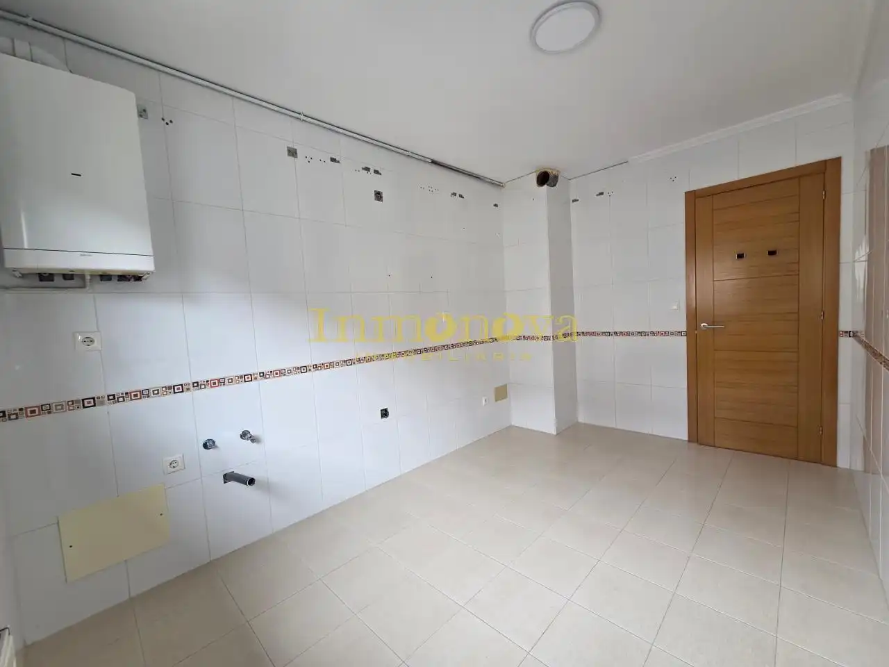Piso en venta en Salceda de Caselas con Calefacción y Trastero