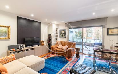 Living room of Flat for sale in  Barcelona Capital  with Air Conditioner, Heating and Terrace