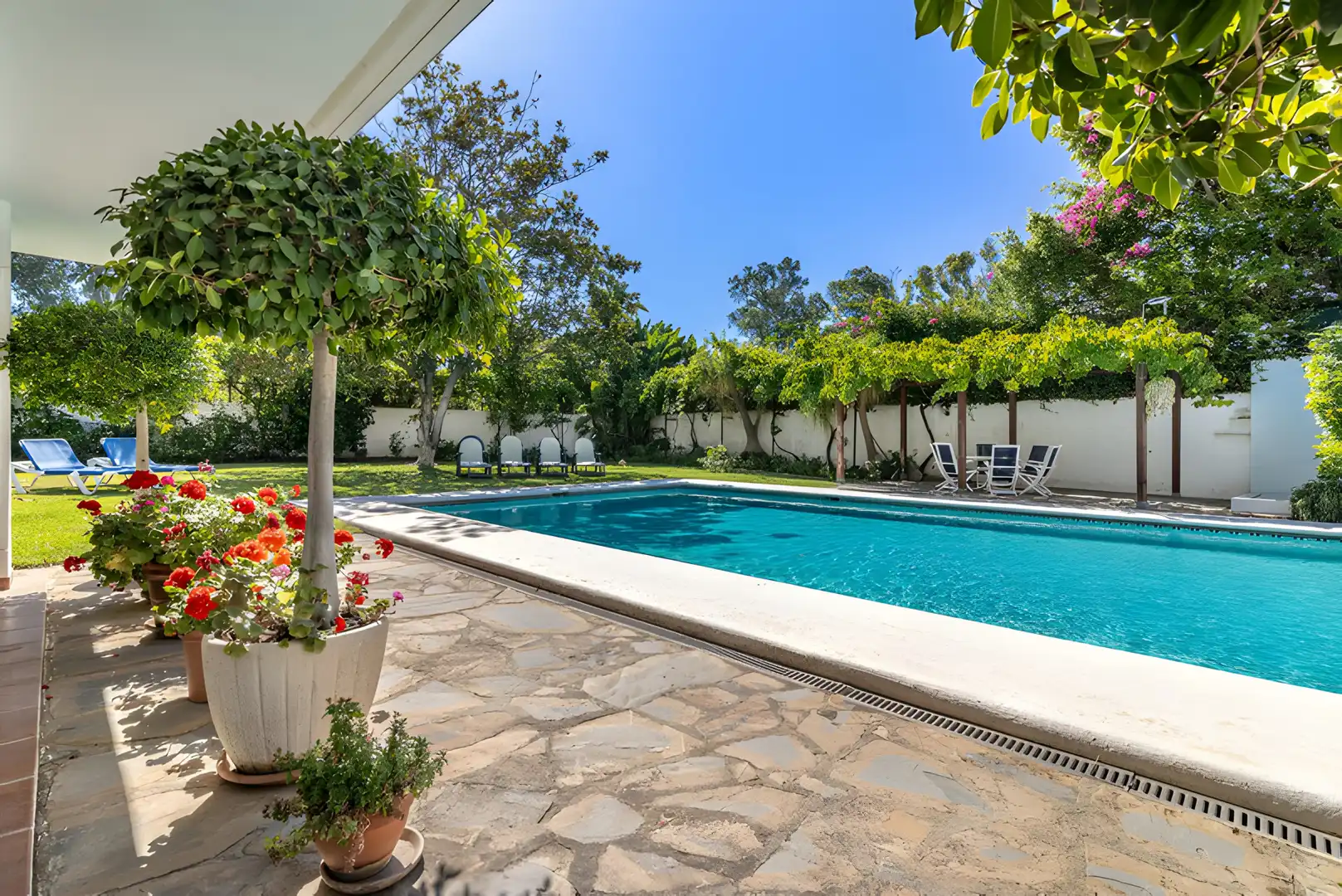 Casa amb piscina en venda a Estepona Pueblo, imagen 5