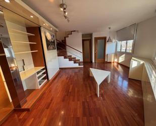 Living room of Duplex for sale in Vilafranca del Penedès  with Air Conditioner, Heating and Parquet flooring