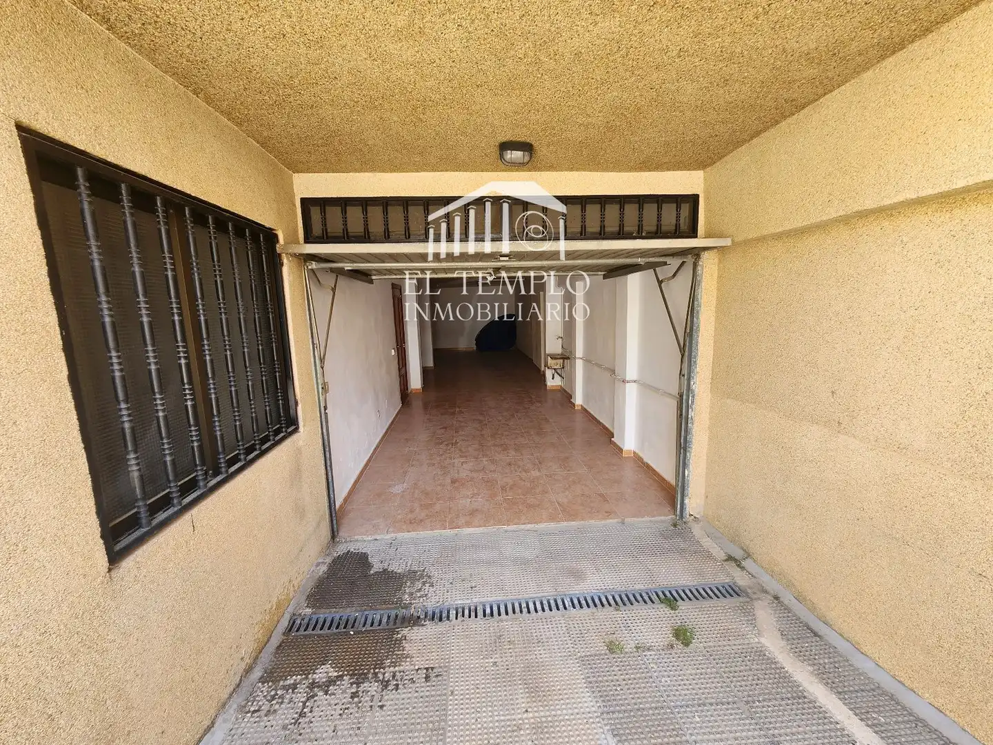 Aparcament de Casa adosada en venda en Onil amb Aire condicionat