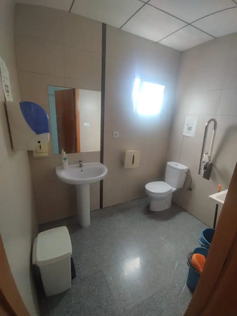 Baño de Local de alquiler en Torre-Pacheco