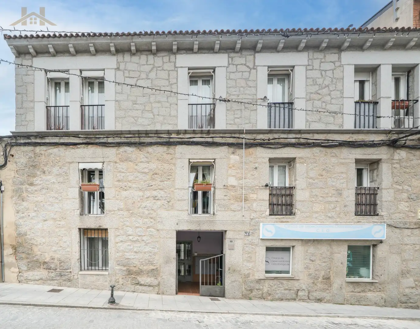Außenansicht von Wohnung zum Verkauf in El Escorial mit Heizung, Parkett und Terrasse