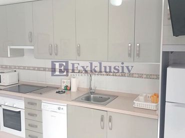 Rez-de-chaussée à vendre à Calle París 1