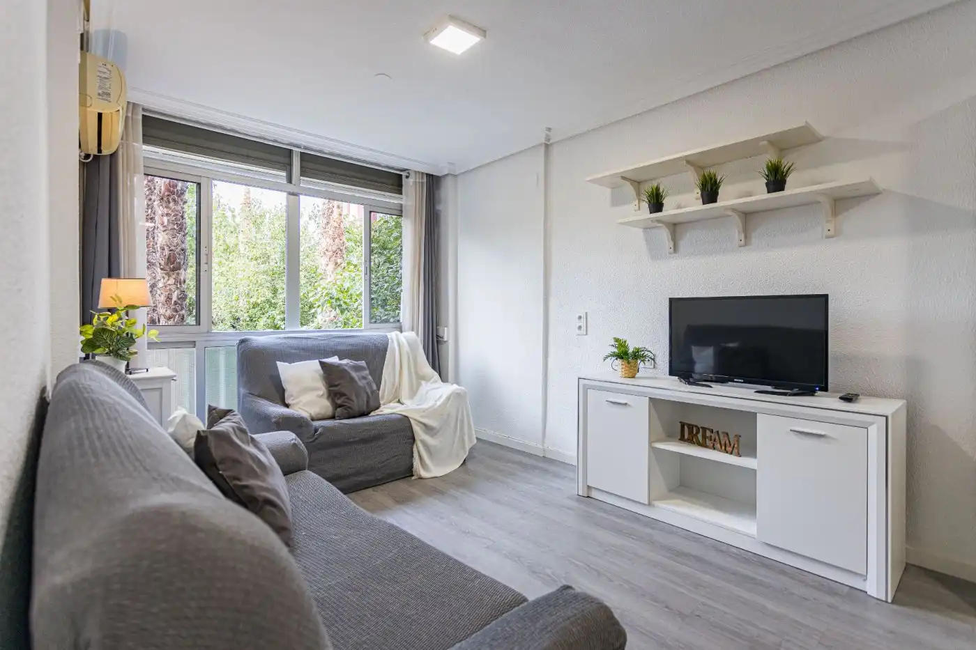 Living room of Flat for sale in Murcia  with Air Conditioner, Heating and Furnished