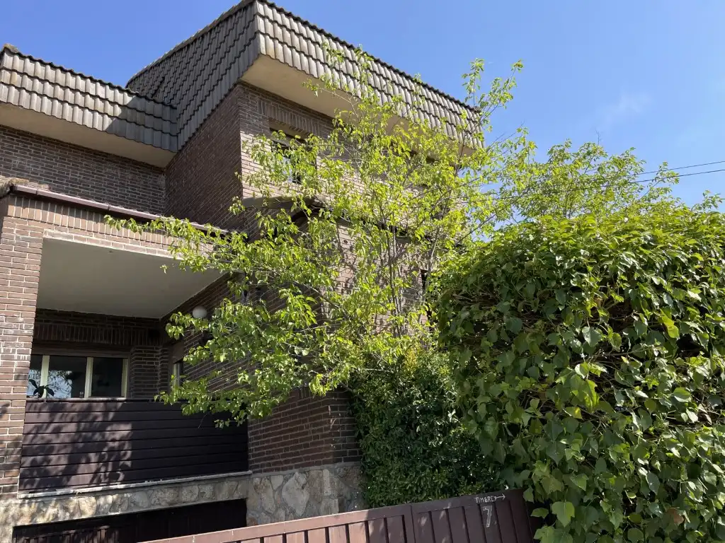 Detached homes for rent in Calle Brazos De Los, La Navata