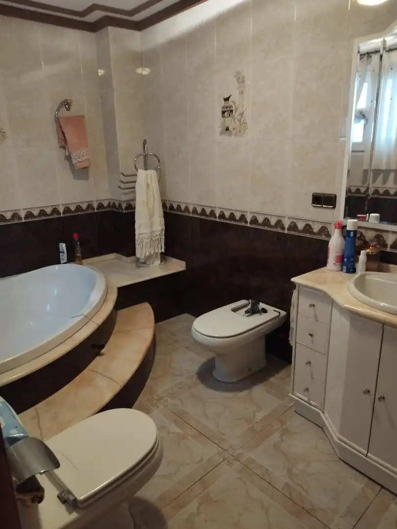 Bathroom of Flat for sale in Alberic, Valencia