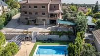 Swimming pool of House or chalet for sale in Torrelodones  with Air Conditioner, Terrace and Swimming Pool