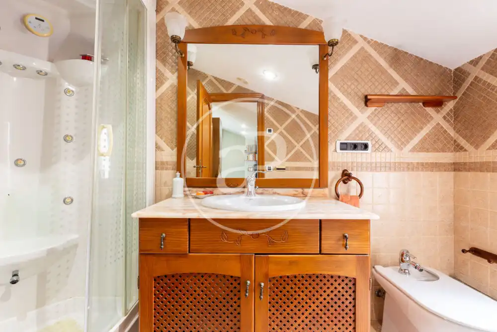 Baño de Casa o chalet en venta en Sagunto / Sagunt con Aire acondicionado, Calefacción y Jardín privado