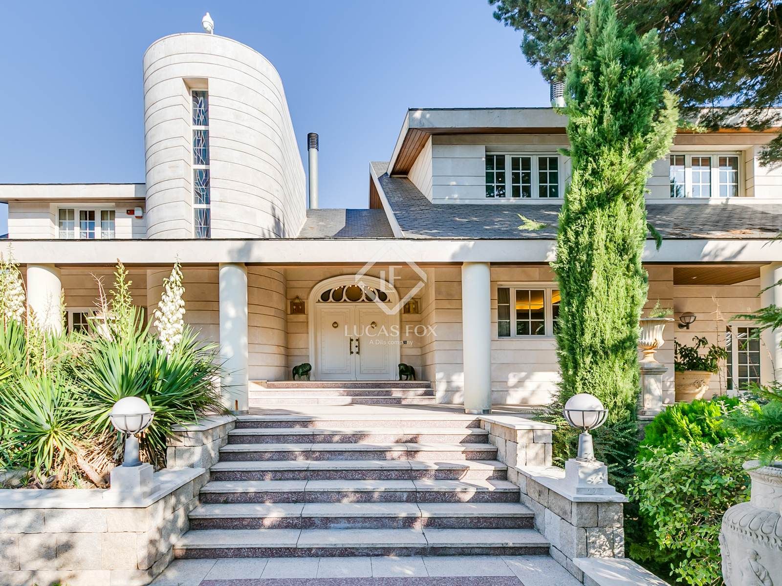 Vista exterior de Casa o xalet en venda en Algete amb Aire condicionat, Calefacció i Jardí privat