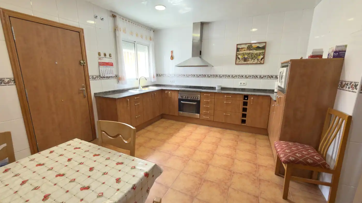Cuina de Casa o xalet en venda en El Vendrell amb Jardí privat, Terrassa i Alarma