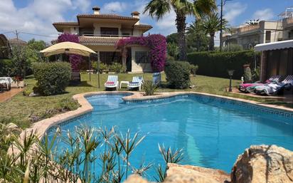 Swimming pool of House or chalet for sale in Cambrils