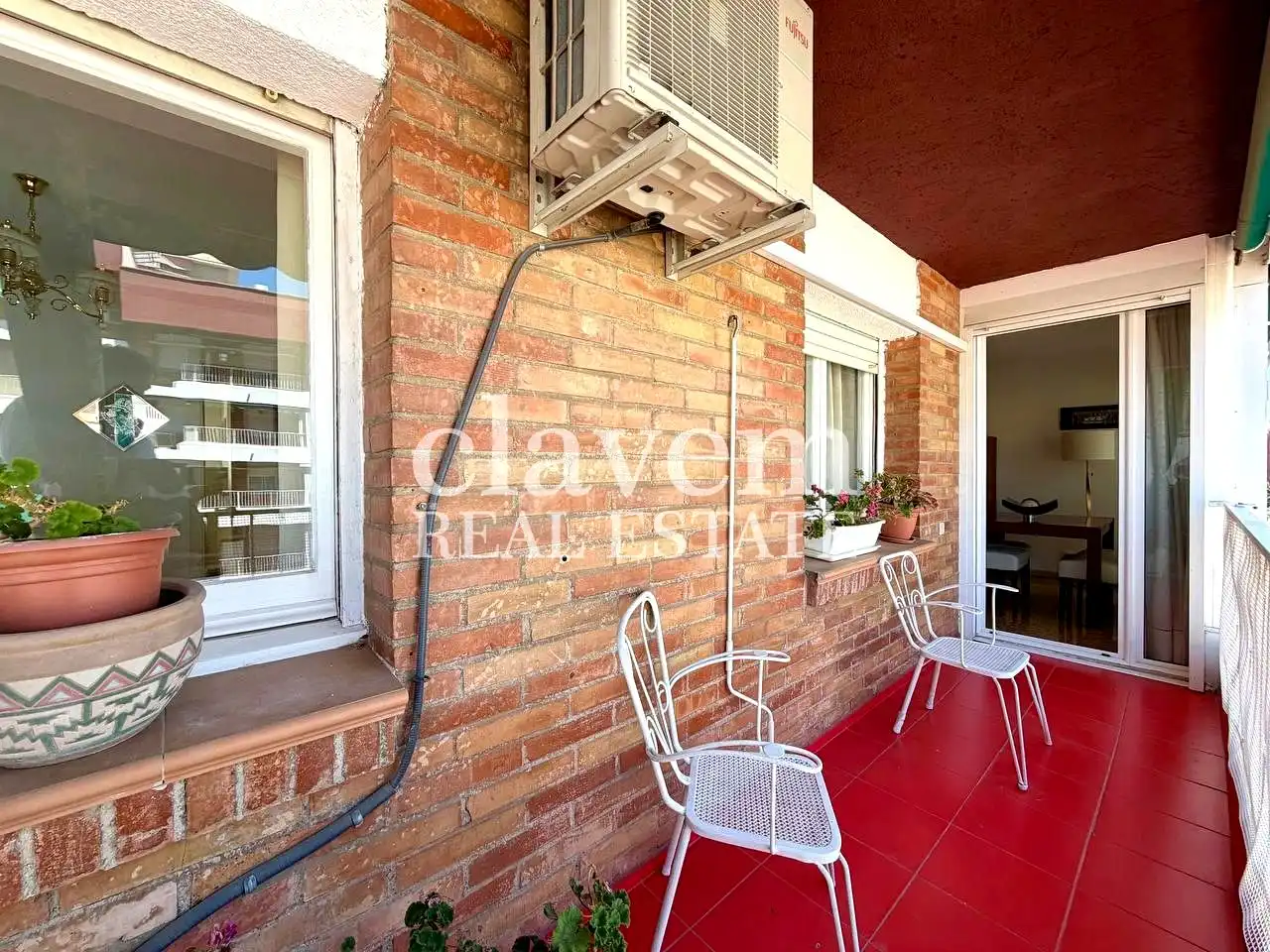 Vista exterior de Piso en venta en Barcelona con Aire acondicionado, Amueblado y Balcón