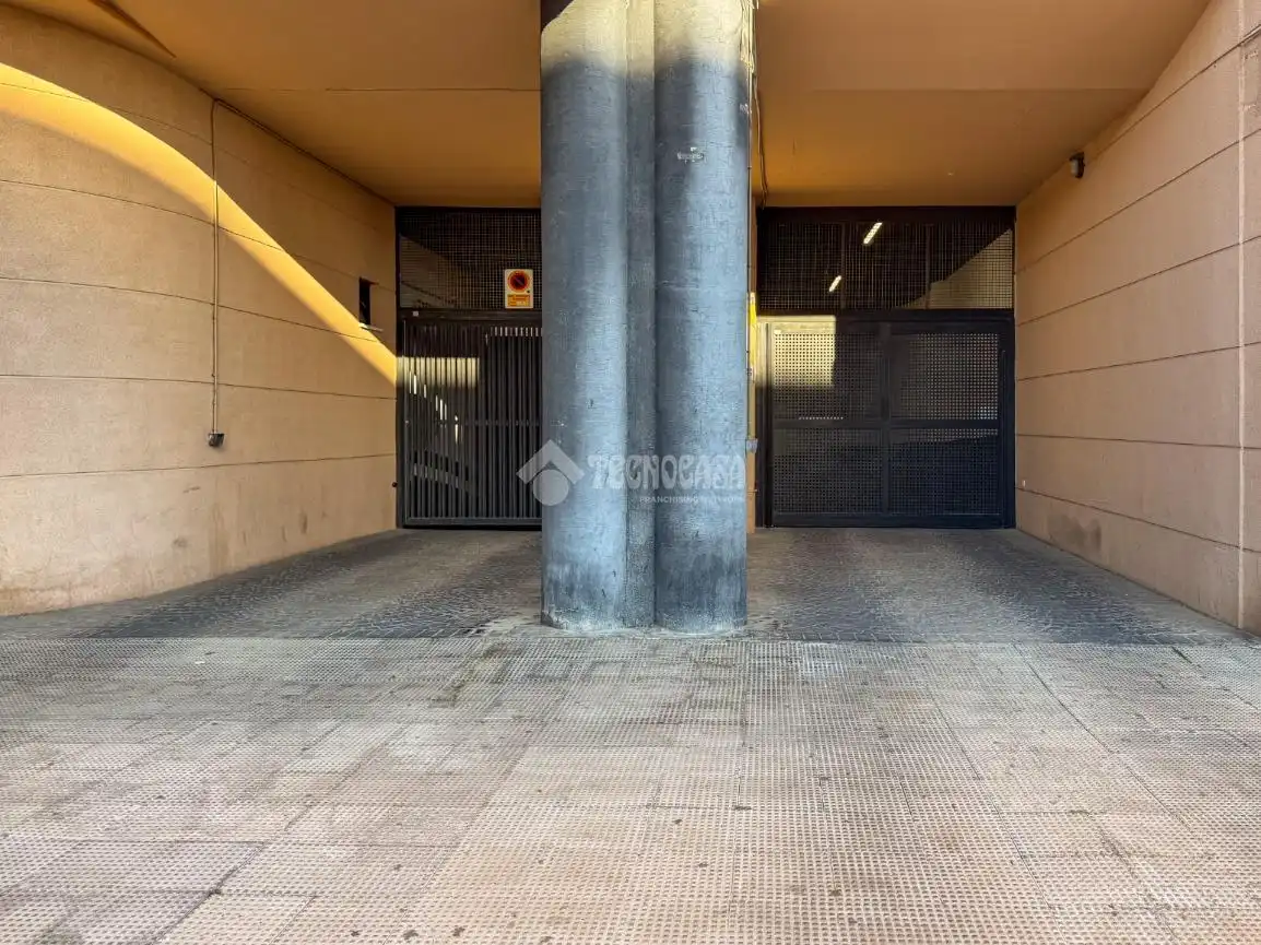 Aparcament de Garatge en venda en Granada