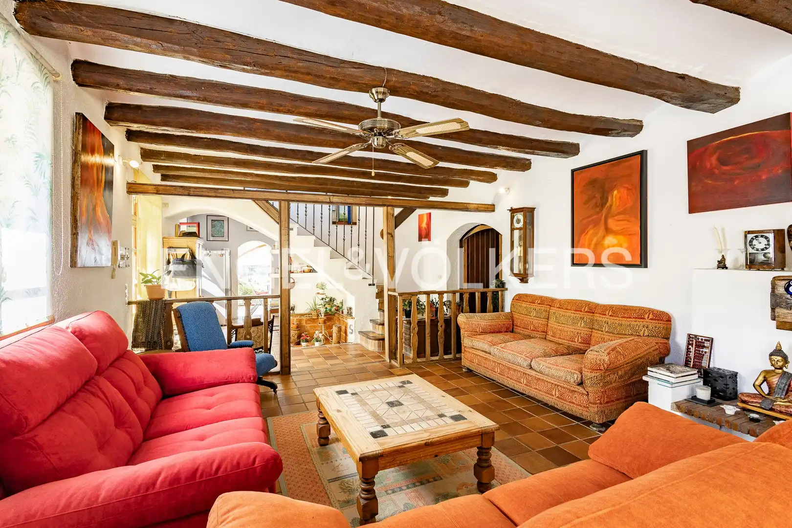 Sala d'estar de Casa o xalet en venda en Torrelles de Foix amb Calefacció, Jardí privat i Terrassa