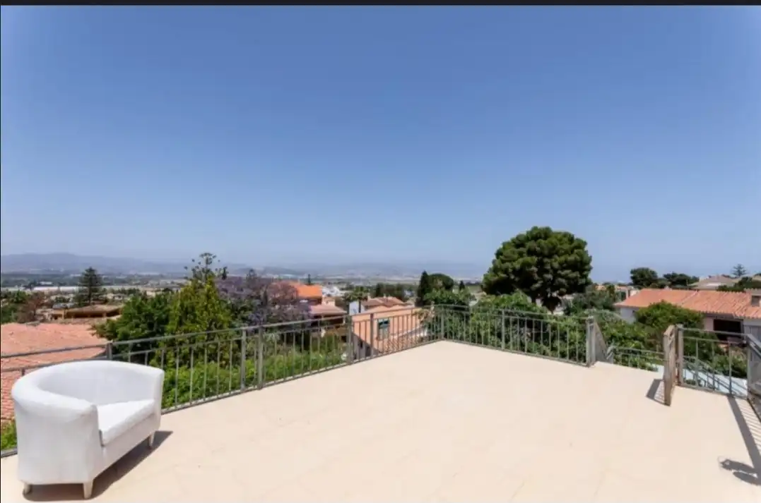 Terrassa de Casa o xalet en venda en Alhaurín de la Torre amb Aire condicionat, Calefacció i Parquet
