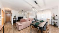 Living room of Flat for sale in Viladecans  with Air Conditioner, Heating and Parquet flooring